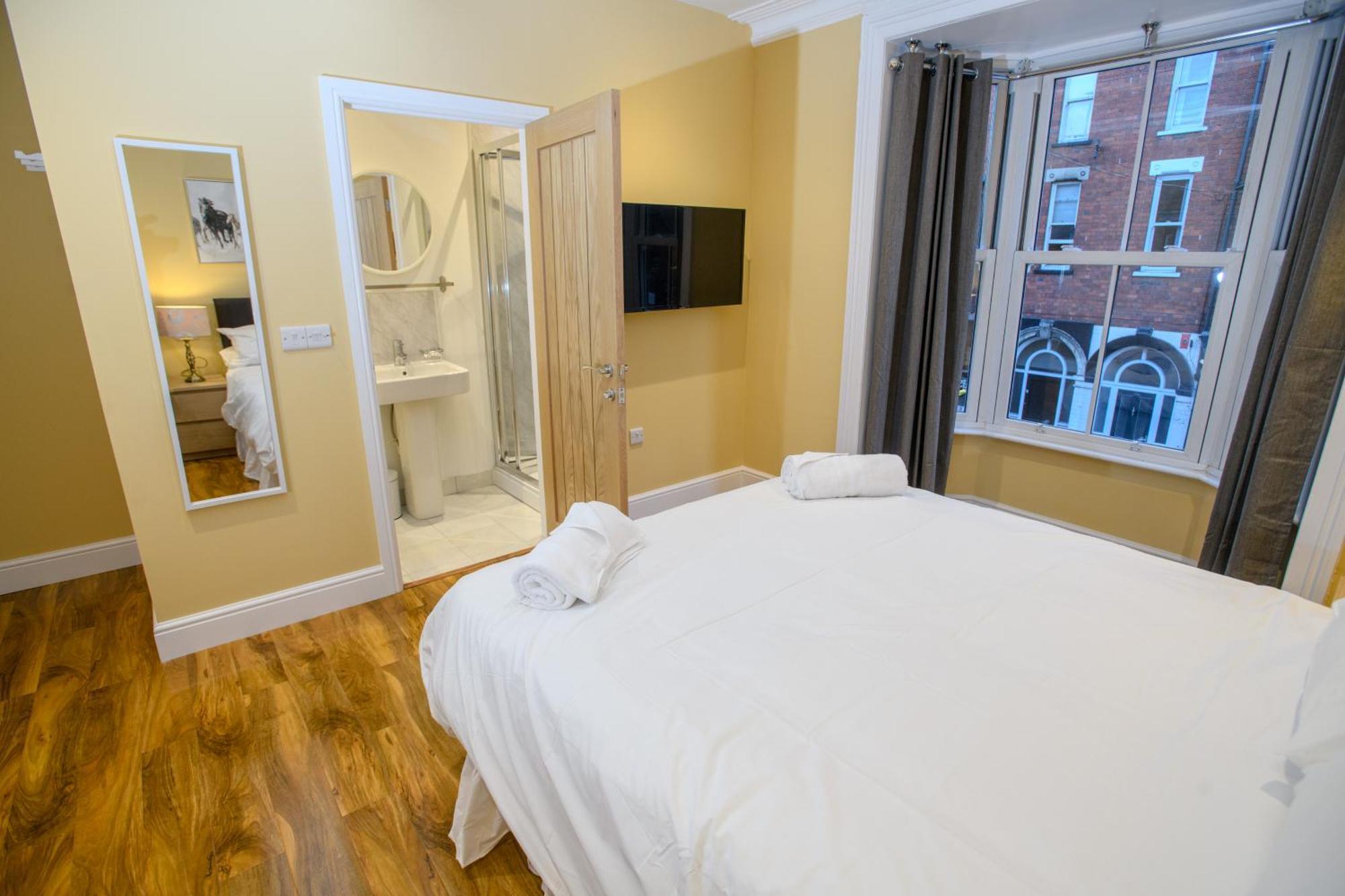 Tavmar Accommodation Lincoln Exterior photo